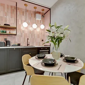 Apartment Aura Iii & Free Parking By Downtown, Danzig