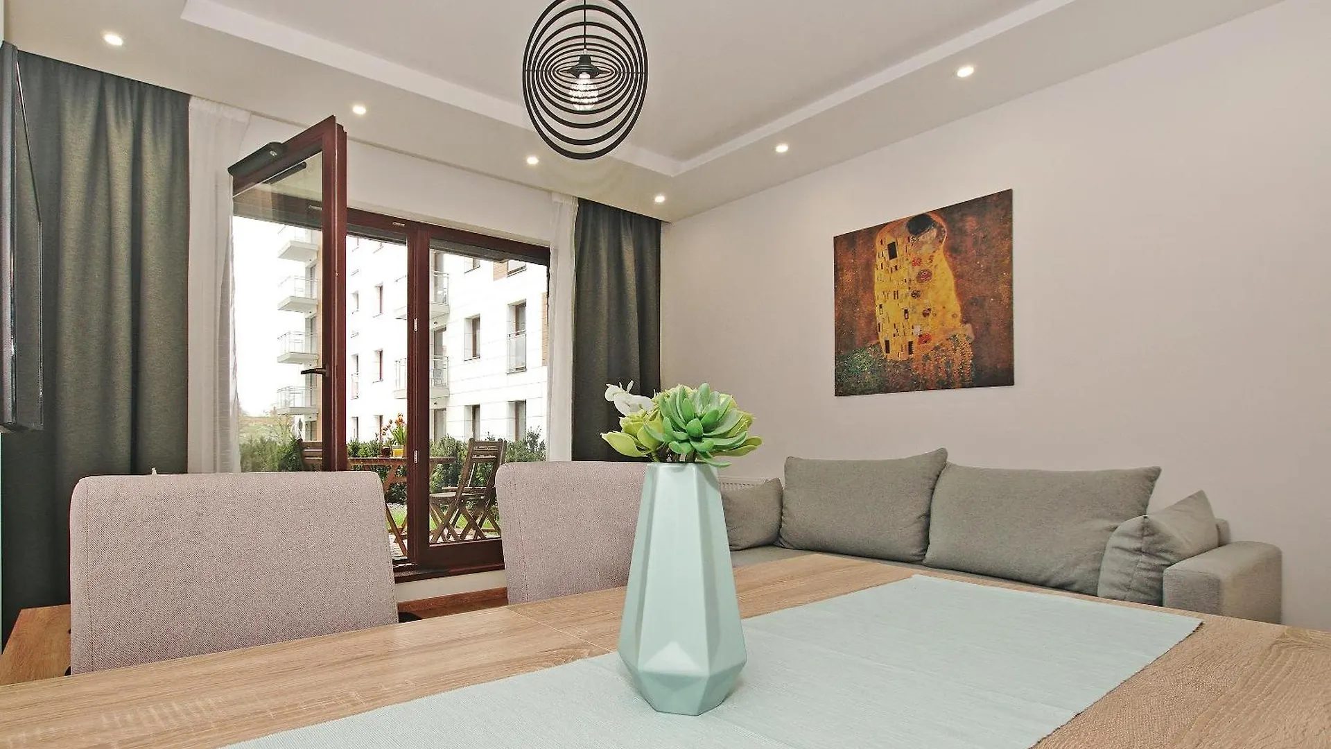 City Center - Riverside By Apartmore Гданьск Апартаменты